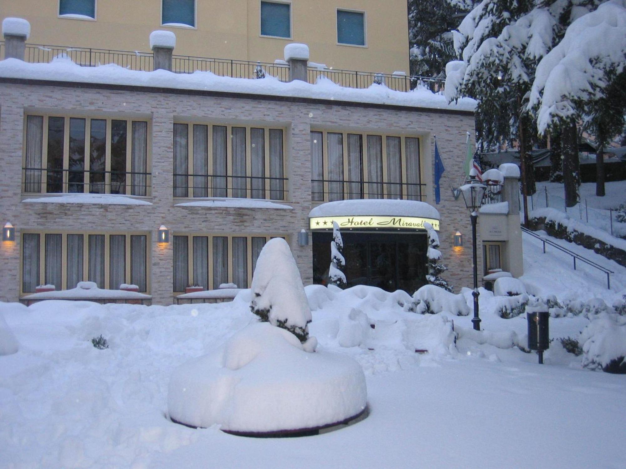 Hotel Miravalle 2000 Lizzano In Belvedere Exteriér fotografie