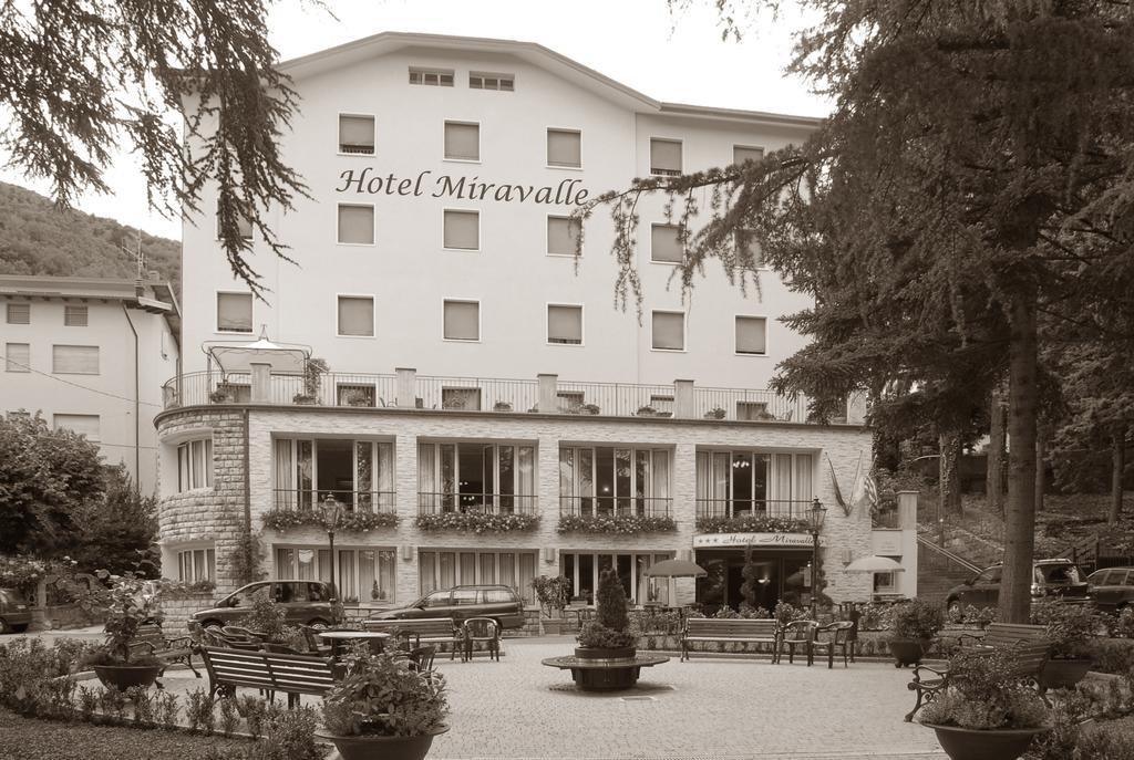 Hotel Miravalle 2000 Lizzano In Belvedere Exteriér fotografie